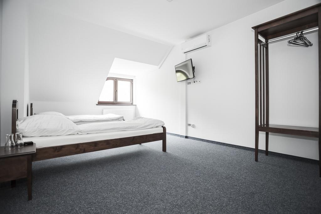 W Starym Mlynie Bed & Breakfast Milicz Oda fotoğraf